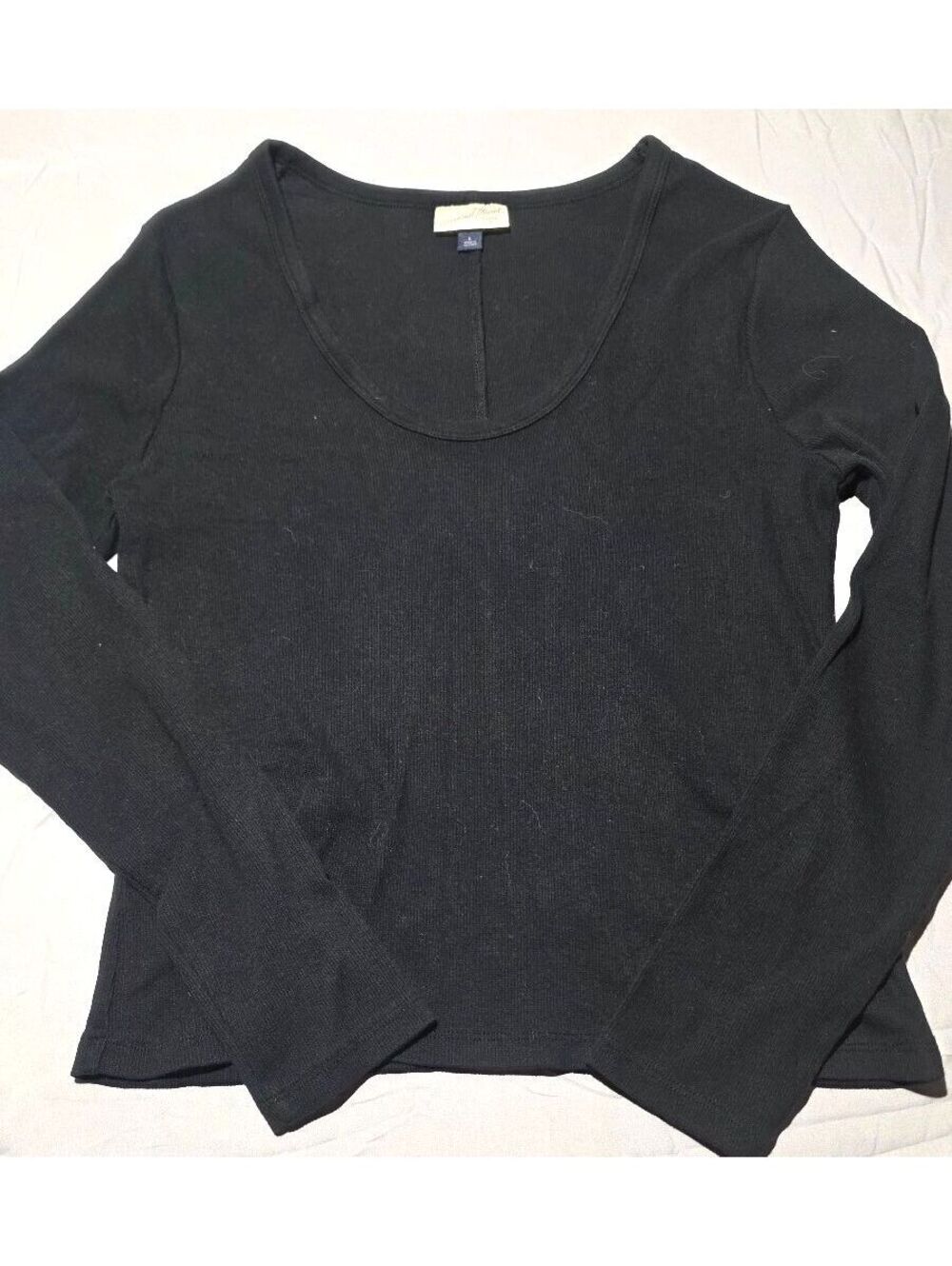 Universal Thread Women's Black Long Sleeve Scoop Neck Shirt,